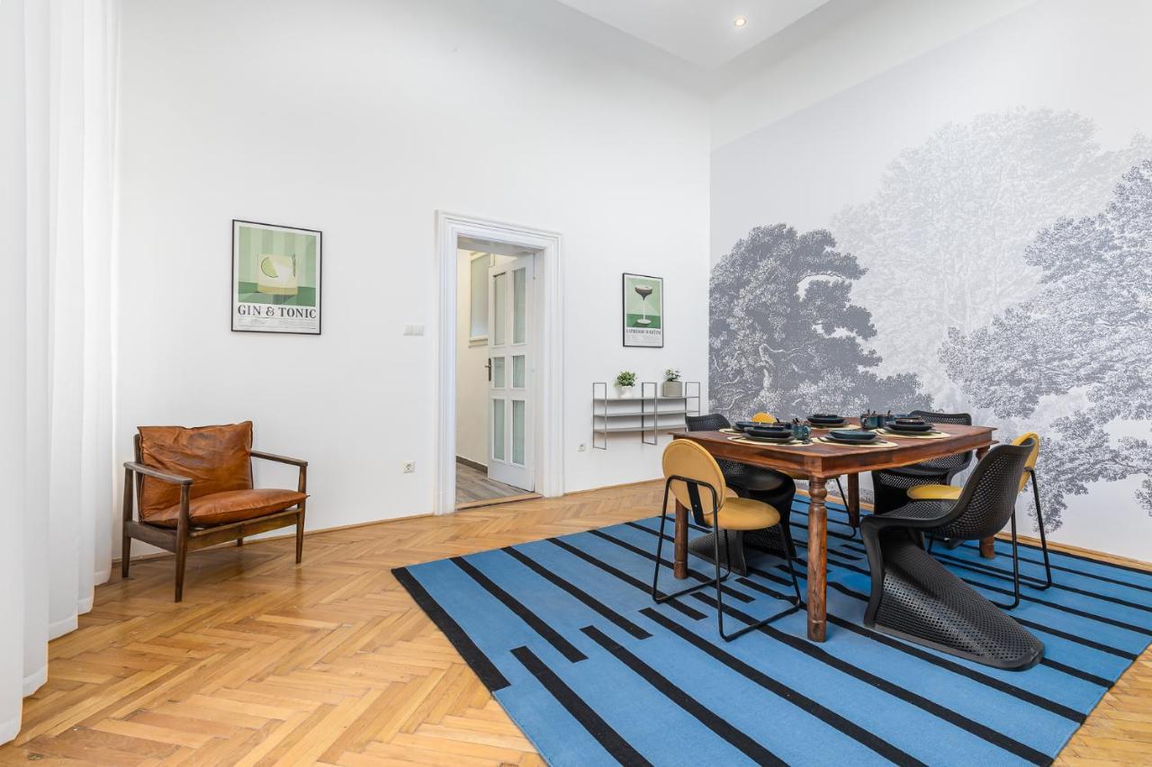 City Center Apartment With Balcony Будапеща Екстериор снимка