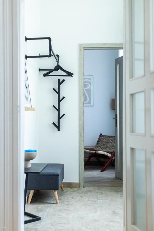 City Center Apartment With Balcony Будапеща Екстериор снимка